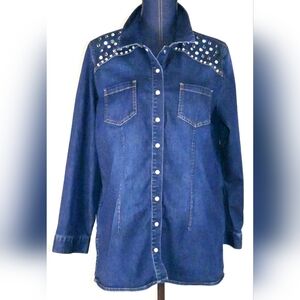Chico's Womens Size 14 Chambrey Denim Shirt With Pearl Snaps, Rhinestones, Pkts